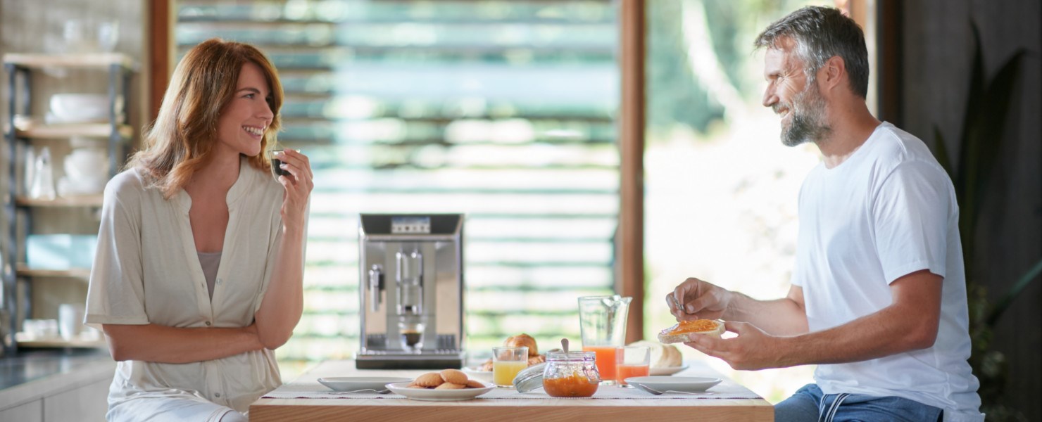 Bean to cup coffee machines